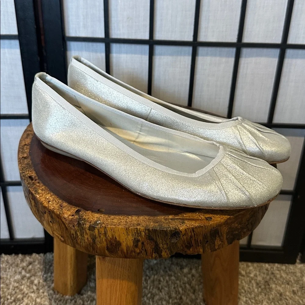 French Sole New Silver Leather Flats Made in Italy 🇮🇹 Size 9 NEW